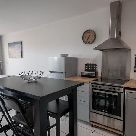 Апартаменты Appt De Charme Avec Grand Balcon Proche Avignon Wifi Gratuit Монтё Экстерьер фото