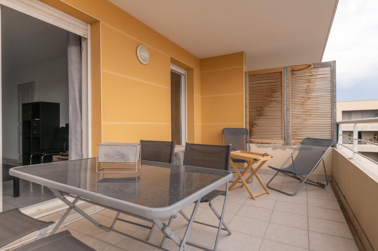 Апартаменты Appt De Charme Avec Grand Balcon Proche Avignon Wifi Gratuit Монтё Экстерьер фото